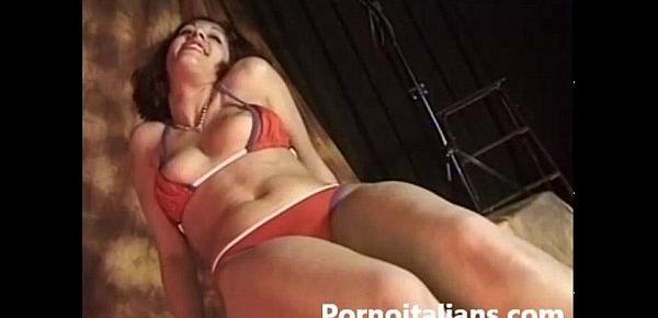  Porno italiano - il pompino al fotografo